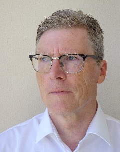 Portraitfoto Prof. Dr. Reinhard Mehring