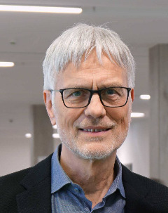 Portraitfoto Prof. Dr. Reinhold Hedtke